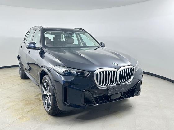 BMW X5  2023