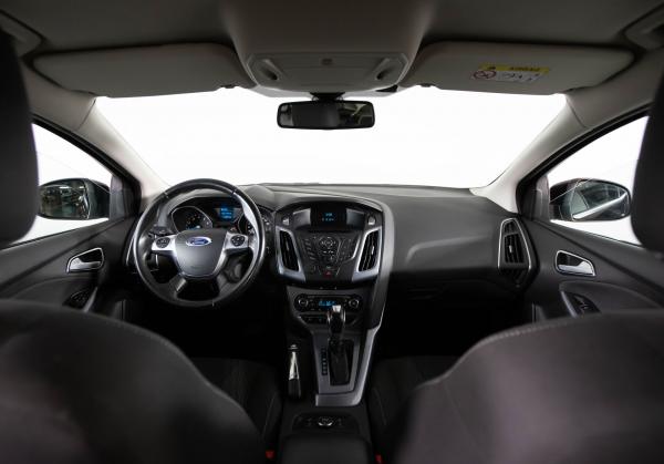 Ford Focus 1.6 AMT (125 л.с.) 2015
