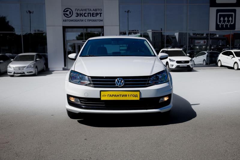 Volkswagen Polo 1.6 AT (110 л.с.) 2019