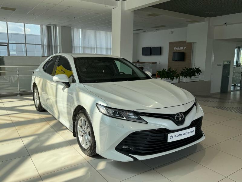 Toyota Camry 2.5 AT (181 л.с.) 2019