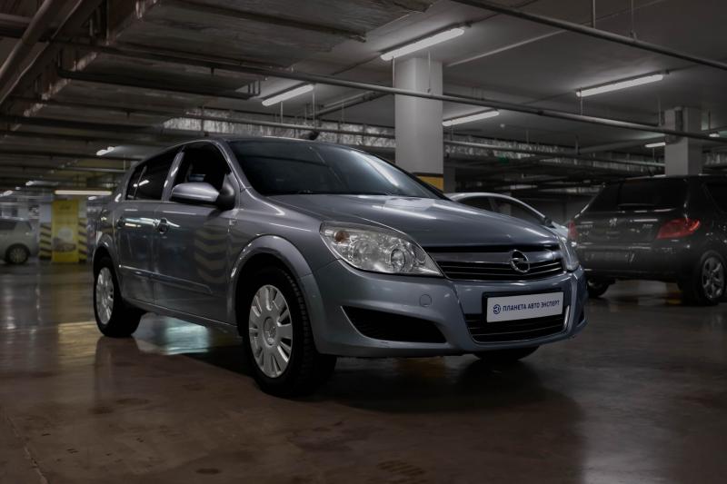 Opel Astra 1.6 MT (115 л.с.) 2008