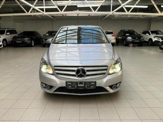 Mercedes-Benz B-Класс 200 200 1.6 AMT (156 л.с.) 2012