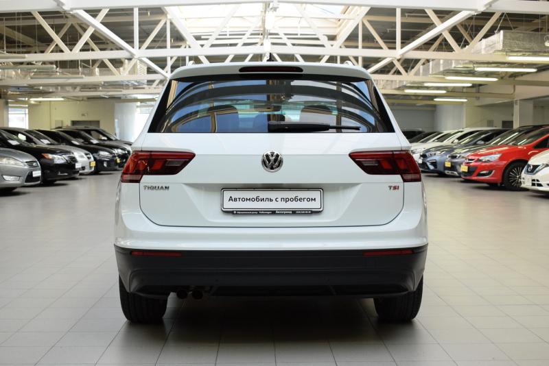 Volkswagen Tiguan 1.4 AMT (150 л.с.) 2017
