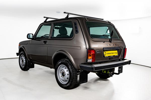 ВАЗ (Lada) Niva Legend Euro-2 1.7 MT (83 л.с.) 4WD 2022