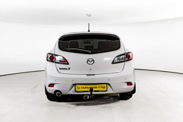 Mazda 3 1.6 MT (105 л.с.) 2012