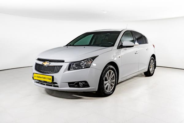 Chevrolet Cruze 1.6 MT (109 л.с.) 2012