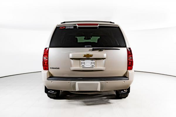 Chevrolet Tahoe 6AT 5.3 AT (324 л.с.) 4WD 2013