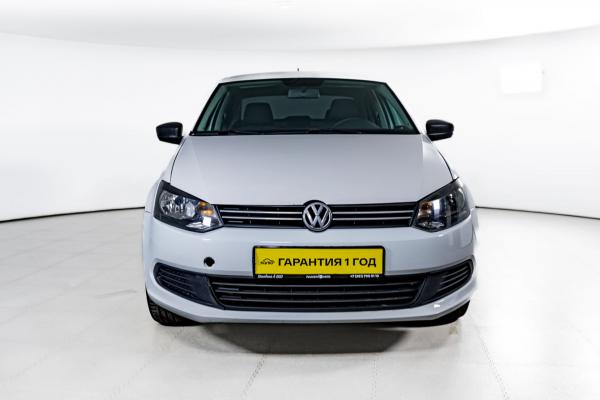 Volkswagen Polo 1.6 MT (105 л.с.) 2013