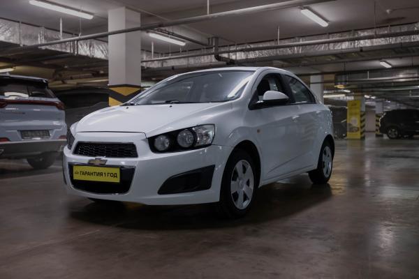 Chevrolet Aveo 1.6 AT (115 л.с.) 2013