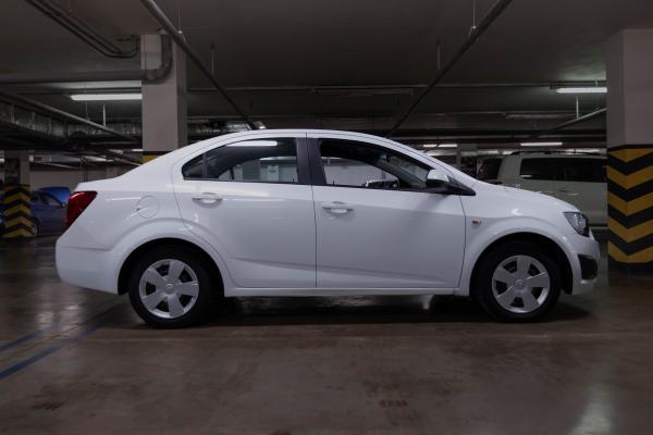 Chevrolet Aveo 1.6 AT (115 л.с.) 2013