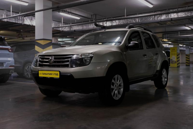 Renault Duster 1.6 MT (102 л.с.) 4WD 2014