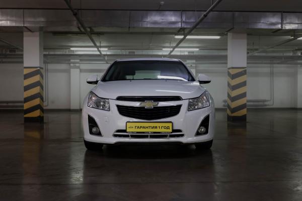 Chevrolet Cruze 1.6 MT (109 л.с.) 2013