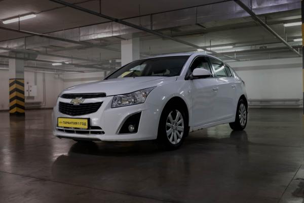 Chevrolet Cruze 1.6 MT (109 л.с.) 2013