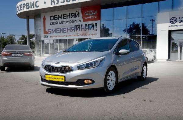 Kia Cee'd 1.6 MT (129 л.с.) 2013