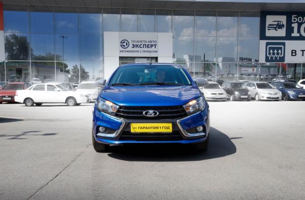 ВАЗ (Lada) Vesta 1.6 CVT (113 л.с.) 2020