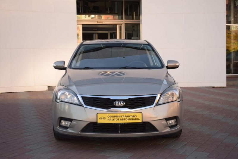 Kia Cee'd 1.4 MT (109 л.с.) 2010