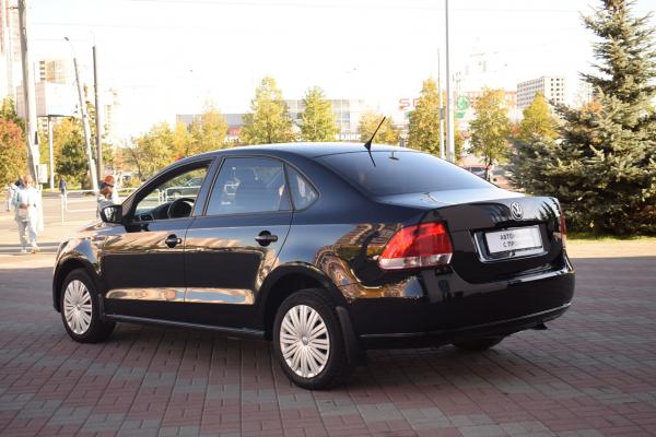 Volkswagen Polo 1.6 AT (105 л.с.) 2013