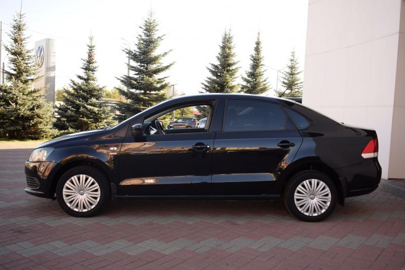 Volkswagen Polo 1.6 AT (105 л.с.) 2013