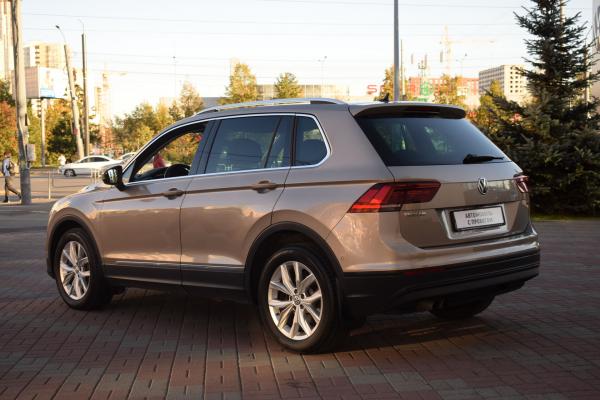 Volkswagen Tiguan 2.0 AMT (180 л.с.) 4WD 2020