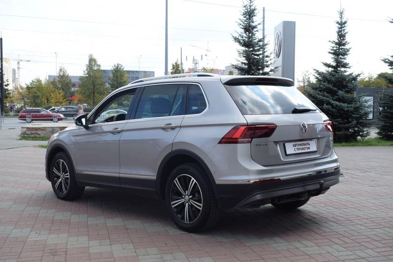 Volkswagen Tiguan 2.0d AMT (150 л.с.) 4WD 2017