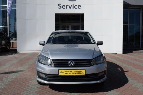 Volkswagen Polo 1.6 MT (90 л.с.) 2016