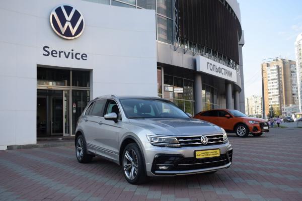 Volkswagen Tiguan 2.0 AMT (220 л.с.) 4WD 2018