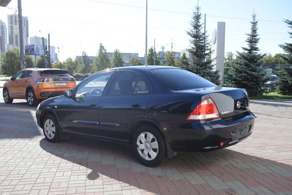 Nissan Almera Classic 1.6 MT (107 л.с.) 2012