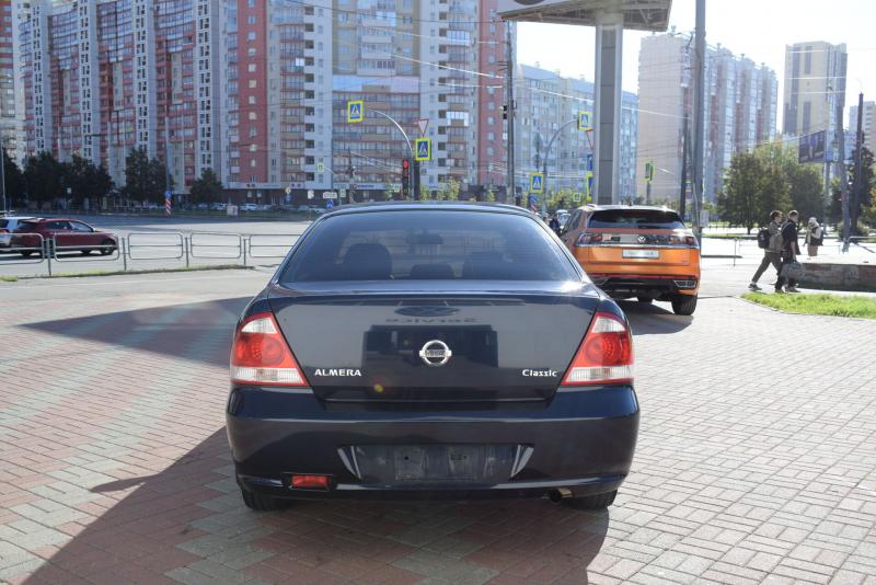 Nissan Almera Classic 1.6 MT (107 л.с.) 2012