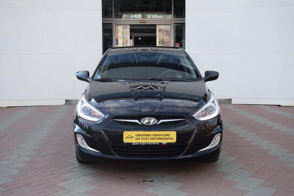 Hyundai Solaris 1.4 MT (107 л.с.) 2014