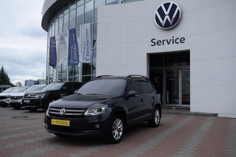 Volkswagen Tiguan 2.0 AT (170 л.с.) 4WD 2015