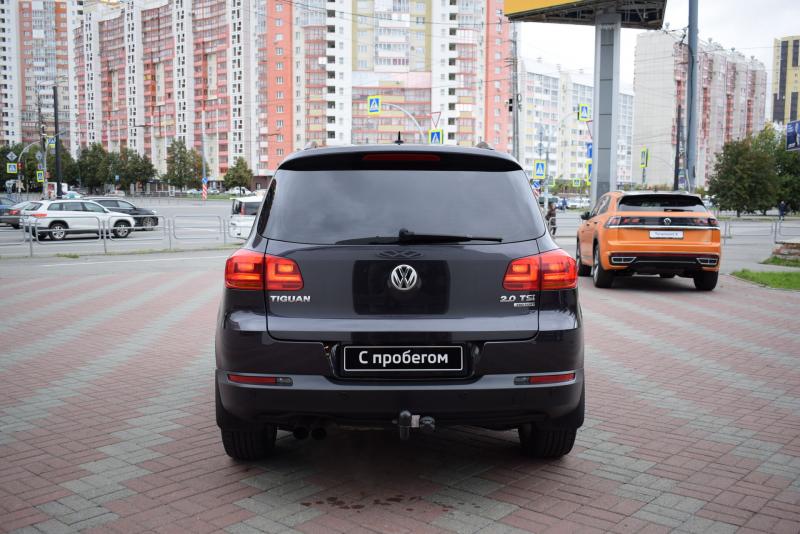 Volkswagen Tiguan 2.0 AT (170 л.с.) 4WD 2015