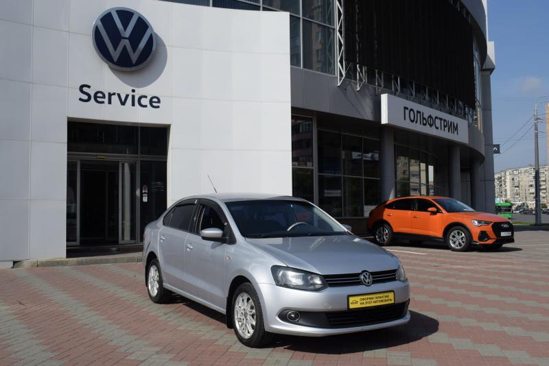 Volkswagen Polo 1.6 MT (105 л.с.) 2012