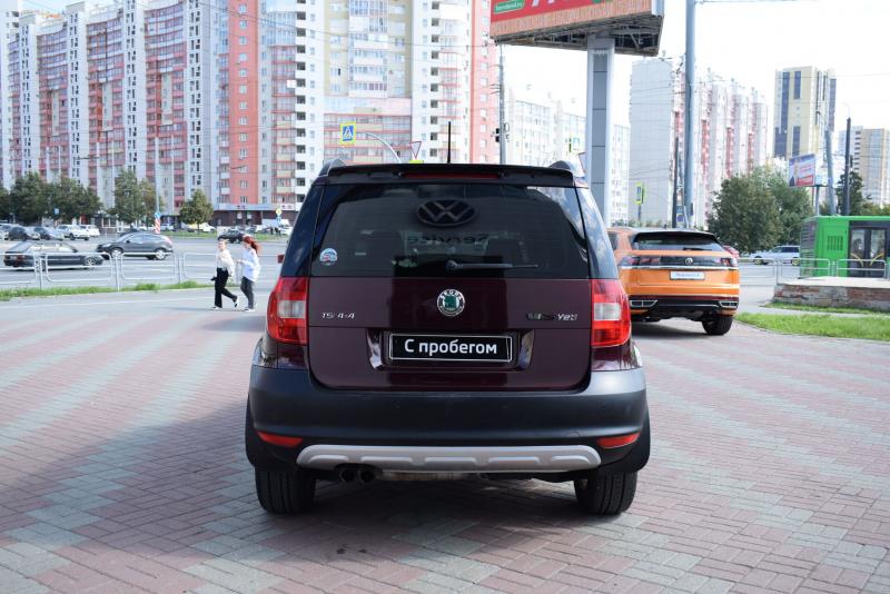 Skoda Yeti 1.8 AMT (152 л.с.) 4WD 2011