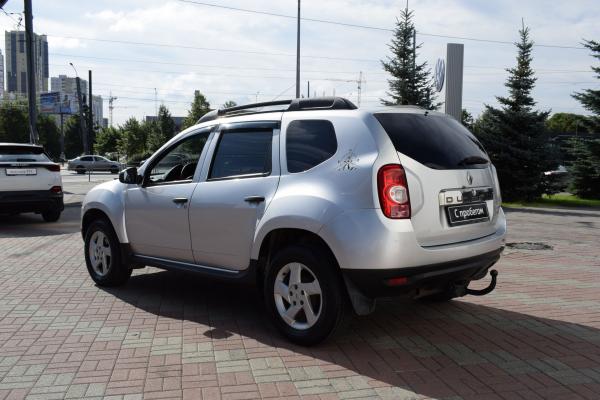 Renault Duster 2.0 AT (135 л.с.) 4WD 2014