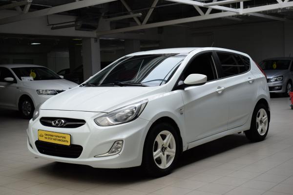 Hyundai Solaris 1.6 AT (123 л.с.) 2013