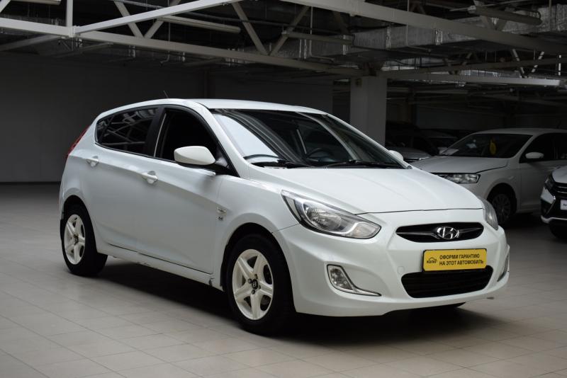 Hyundai Solaris 1.6 AT (123 л.с.) 2013