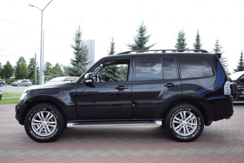 Mitsubishi Pajero 3.0 AT (178 л.с.) 4WD 2012