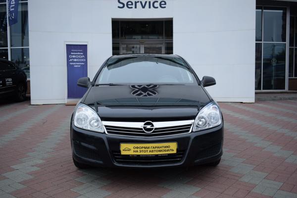 Opel Astra 1.6 MT (115 л.с.) 2012