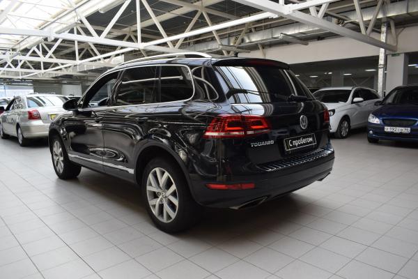 Volkswagen Touareg 3.6 AT (249 л.с.) 4WD 2013