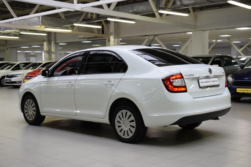 Skoda Rapid 1.6 AT (110 л.с.) 2018