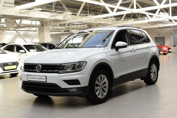 Volkswagen Tiguan 1.4 AMT (150 л.с.) 2018