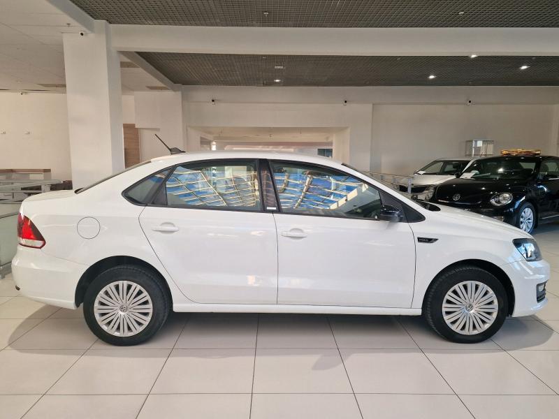 Volkswagen Polo 1.6 MT (110 л.с.) 2017