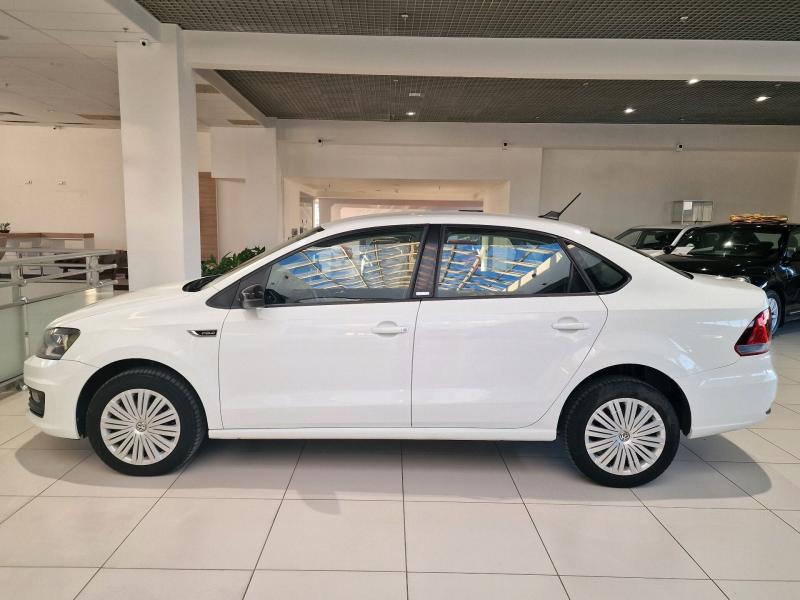 Volkswagen Polo 1.6 MT (110 л.с.) 2017