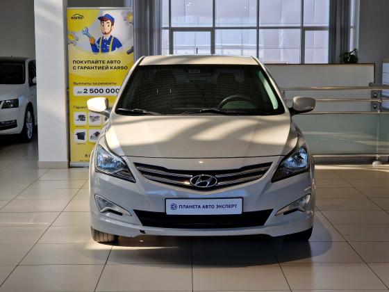 Hyundai Solaris 1.4 MT (107 л.с.) 2015