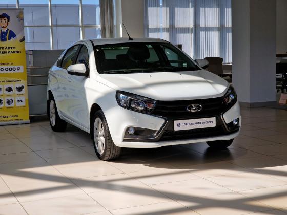 ВАЗ (Lada) Vesta 1.6 MT (106 л.с.) 2021