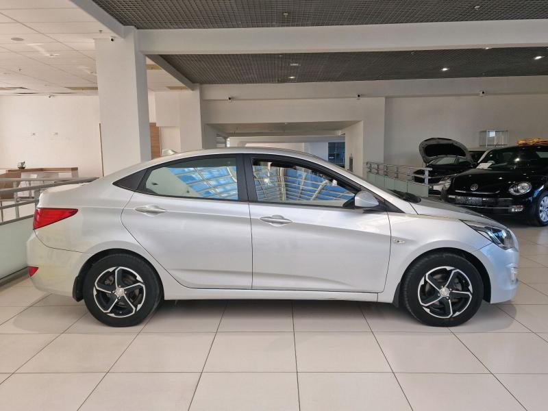 Hyundai Solaris 1.4 MT (107 л.с.) 2014