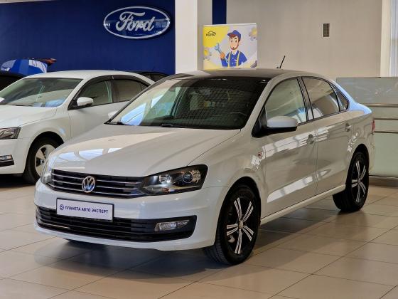 Volkswagen Polo 1.6 AT (110 л.с.) 2017