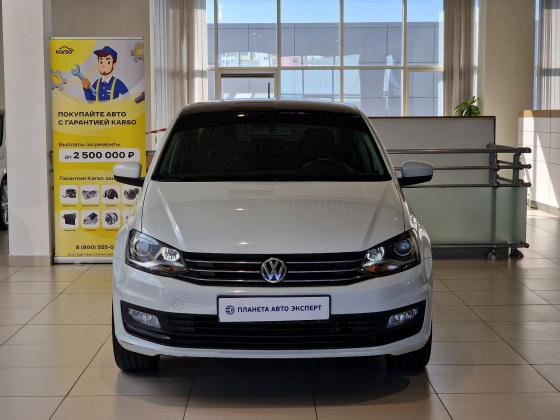 Volkswagen Polo 1.6 AT (110 л.с.) 2017