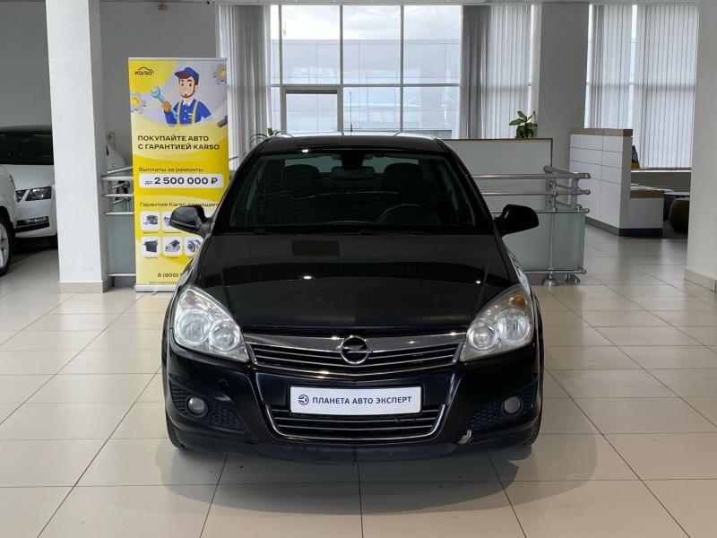 Opel Astra 1.6 MT (115 л.с.) 2011