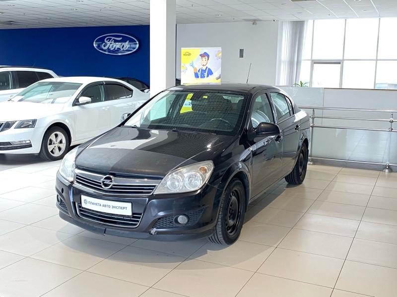 Opel Astra 1.6 MT (115 л.с.) 2011